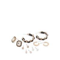 ราคา ALDO รุ่น DONETS ต่างหูผู้หญิง - สีดำ (28604311377)