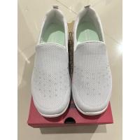 ราคา รองเท้า Skechers สเก็ตเชอร์ส GO WALK JOY - Diamond Sparkle รองเท้าผ้าใบ รองเท้าลำลอง มือสอง ของแท้ 100% (11197655005)