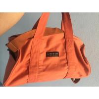 ราคา กระเป๋า Duffle bag สีส้มอิฐ (477961643)