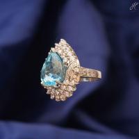 ราคา แหวน Swiss Blue หยดน้ำล้อม CZ สองชั้น Swiss Blue teardrop ring with double CZ halo (40265299015)