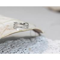 ราคา Gems Heritage แหวนเพชรแถวไขว้ดีไซน์ทันสมัย(RWG313) เพชรแท้น้ำ 98 ทองคำ18K White Gold พร้อมใบรับประกัน (15950980223)