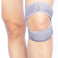 ราคา jijaka Yinhing สายรัดเข่า ซิลิโคนสะบ้าสนับสนุน สำหรับ วิ่ง การเดินเขา บาสเกตบอล การออกกำลังกาย ระบายอากาศ สวมใส่สบาย ยางยืดปรับได้ พร้อมการดูดซึมแรงกระแทก One Size Fits (46255000337)