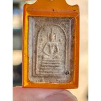 ราคา สมเด็จวัดเกศไชโย พิมพ์6ชั้นอกวี นอกพิมพ์ เลี่ยมเดิม หายาก (29634847270)