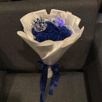 ราคา ช่อดอกกุหลาบสีน้ำเงิน ช่อดอกกุหลาบทำจากจากริบบิ้น ของขวัญให้แฟนผู้ชาย ของขวัญวันครบรอบ (57502288405)