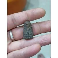 ราคา หลวงปู่ทวด รุ่นสร้างพระให้แม่ เนื้อว่านพิมพ์พระรอด ปี 44 (20186321832)