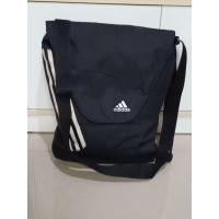 ราคา กระเป๋าสะพายแบรนด์adidasมือสอง (44120818582)