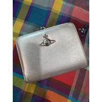 ราคา กระเป๋าสตางค์ Vivienne Westwood มือสองของแท้ (24671706351)