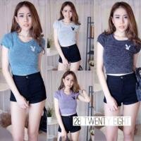 ราคา เสื้อครอปไหมพรม ปักลาย Playboy (2100868015)