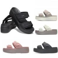 ราคา Brooklyn Low Wedges รองเท้าแตะผู้หญิงพร้อมสาย Crss BrookLyn / รองเท้าแตะส้นเตารีด (45254923717)