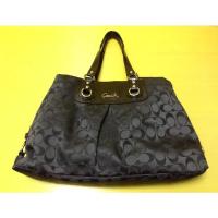 ราคา Coach F15510 Black Signature Sateen Ashley Carry All Shoulder Bag มือสองของแท้ (18807339327)