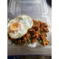 ราคา ข้าวกะเพราหมูสับฟรีไข่ดาว (42664976683)