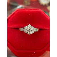 ราคา สินค้าหลุดจำนำแหวนเพชรแท้ตัวเรือนทอง90% Di 0.10ctX7 Di 0.05ctX6 VS1 ขาวใสไฟดีมากๆ หนัก3.38กรัมไซต์ 54 สวยหรูราคาน่ารัก (26260799593)