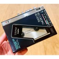 ราคา เครื่องเล่นเทปวินเทจ Sanyo MR-63 สีน้ำเงิน สภาพดี บอดี้วัสดุดี งานประกอบดี ฟังก์ชั่นจุใจ am/fm ลำโพงในตัว (43807768998)