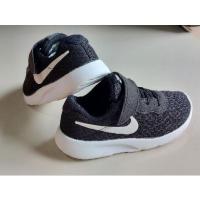 ราคา รองเท้า nike เด็ก 15cm. มือสองของแท้ (18842681201)
