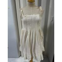 ราคา มินิเดรสสายเดี่ยวสีครีมงานป้าย gab (57701789485)