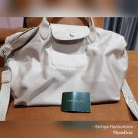 ราคา Used like new Longchamp Neo size M แท้100% (1029615648)