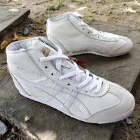 ราคา รองเท้า Onitsuka tiger runner เบอร์ 41 (1753250085)