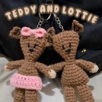 ราคา GANTUNGAN [ PRE-ORDER ] ตุ๊กตาหมี Mr Beans || ลอตตี้และเท็ดดี้ || พวงกุญแจคู่รักห้อยกระเป๋า || ที่แขวนกระเป๋าน่ารักๆ || ไม้แขวนคู่รัก || พวงกุญแจตุ๊กตา || พวงกุญแจน่ารักๆ || ตุ๊กตาหมี (49001735643)