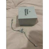 ราคา vivienne westwood สร้อยข้อมือเเท้100% (29523510579)