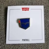 ราคา เข็มกลัด สำหรับแต่งเสื้อผ้าที่คุณชื่นชอบ ของสะสม สินค้านำเข้า Levi's® x Pintrill® (20288340958)