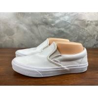 ราคา VANS แท้100% มือสอง สลิปลอนสีขาว size 40/25CM (26091183223)