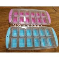 ราคา ถาดน้ำแข็ง แม่พิมพ์ทำน้ำแข็ง แบบก้อนสี่เหลี่ยม 12 ช่อง (7831550260)