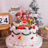 ราคา ตกแต่งเค้กคริสต์มาสชุดเดรสสีแดงสําหรับเด็กผู้หญิงชุดเอี๊ยมสีเขียวสําหรับเด็กผู้ชายปาร์ตี้สําหรับคู่รักของตกแต่งตุ๊กตา (42868616616)