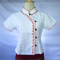 ราคา เสื้อชุดไทย สีขาวปักดอก คอจีนแขนสั้น ผ้าฝ้ายล้านนา ผ้าไทย ใส่ไปวัด ใส่ทำงาน ทำบุญ งานแต่ง งานบวช (1179164529)