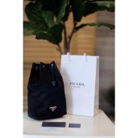 ราคา New Prada Nylon bucket สี nero (10030173384)