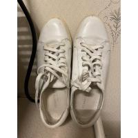 ราคา Kenneth Cole (new york) แท้ รองเท้าสีขาว สภาพดี ไซส์ 25ซม. ส่งต่อ 1,400 (23409060593)