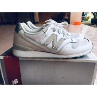 ราคา Use !! New balance white us 7 (1866966265)