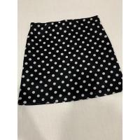 ราคา กระโปรงทรงเอสั้นลายจุด สีดำ - มือสอง (3652766916)