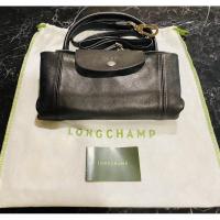 ราคา กระเป๋าหนังแกะ Longchamps size M สีดำ แท้100% นัดดูสินค้าได้ ซื้อจากคิงพาวเวอร์ (6771789412)