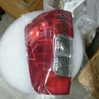 ราคา ไฟท้าย nissan navara np300 L นาวาร่า np300 ช้าย มีขั้วให้ แคปและ4ประตู ใช้กับตอนเดียวไม่ได้ (19831986233)