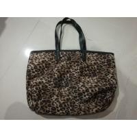 ราคา กระเป๋าสะพายข้างหนังกลับลายเสือ งานแฟชั่น (4150505254)