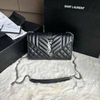 ราคา Like new ‼️ Ysl envelope small ปี 2022 สีดำ อะไหล่เงิน สภาพสวยมากๆ ขอบมุมสวย หนังหอมๆ หนังทรงแข็งเป้ะ ภายในสะอาด หายาก (25529021320)