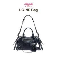 ราคา AOWDI | กระเป๋าสะพายข้าง รุ่น LC NE bag หนังชามัวแท้ ขนาด 10 นิ้ว (28769711018)