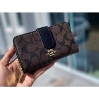 ราคา กระเป๋าตังค์ใบกลาง coach ขนาด 6นิ้วอุปกรณ์ครบกล่อง (2972470066)