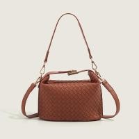 ราคา กระเป๋าสาน สุภาพสตรีแฟชั่นกระเป๋าถือแฟชั่นไหล่ข้างเดียว ผู้สื่อสาร กล่องอาหารกลางวันกระเป๋าหญิง/ปลาขนาดเล็ก 12.19 (42627681803)