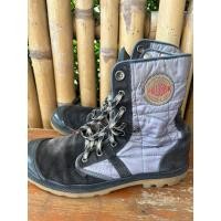 ราคา Palladium Men's Pampa High Quilted Boots (ดำ/เทา) 03228-082-M ไซส์ 41 (USA 8) มือสองสภาพเยี่ยม (55951927157)