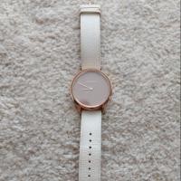 ราคา GARMIN Vivomove HR Premium สี pink gold สายหนังสีขาว มือสอง สภาพดีมาก (7259538328)
