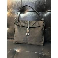 ราคา Gucci Black Jackie Canvas Shoulder Bag มือสองของแท้ (24131905794)