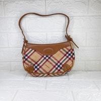 ราคา กระเป๋ามือสองทรงถือ แบรนด์ Capacci ข้างในมีร่องรอยนิดหน่อย (12642358359)