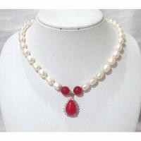 ราคา TANITTgemsสร้อยคอไข่มุกแท้สีขาวประดับจี้หินทับทิมล้อมเพชร​​​​​​​(Red) (216640602)