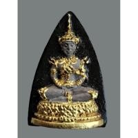 ราคา พระแก้วมรกตทรงเครื่อง ฤดูร้อน เนื้อผงใบลานปิดทอง หลังยันต์ดวง (พิมพ์กลีบบัวเล็ก) หลวงปู่เริ่ม วัดบางพระ จ.ชลบุรี ปี 2513 (25163047137)