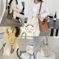 ราคา พร้อมส่ง/กระเป๋า สะพายข้าง แฟชั่น งานระดับพรีเมี่ยม​ทรงถังน้ำ (8119569534)