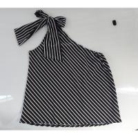 ราคา เสื้อเปิดไหล่ ปาดไหล่ ไหล่เฉียง ลายริ้ว สภาพดี (3774886139)