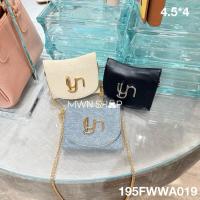 ราคา Lyn กระเป๋าสตางค์ horsy มีโค้ดลด30% พร้อมสายยาวสะพายข้าง ถุงผ้า ถุงกระดาษ ของแท้จากชอป (41120706927)