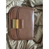 ราคา กระเป๋า Charles & Keith มือสองของแท้100% (22250263008)