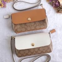 ราคา กระเป๋า COACH รูบี้ กลับด้านใช้งานได้ 2 แบบ ในใบเดียว (1390271987)